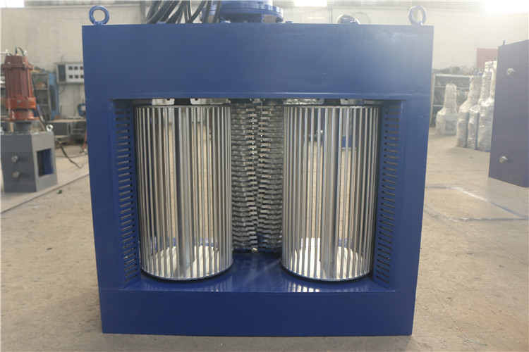 粉碎格柵機的主要特點